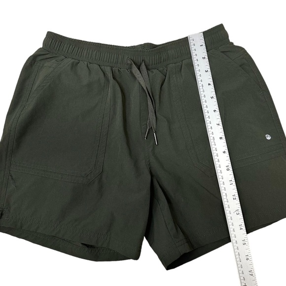 Willit Green Active Casual Shorts Women's Size Medium - Picture 5 of 6